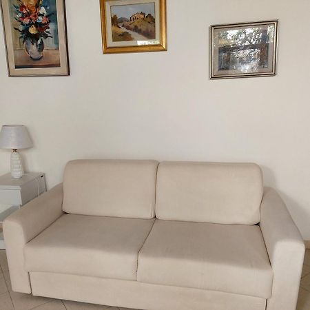 I Ginepri Guest House Olbia Bagian luar foto